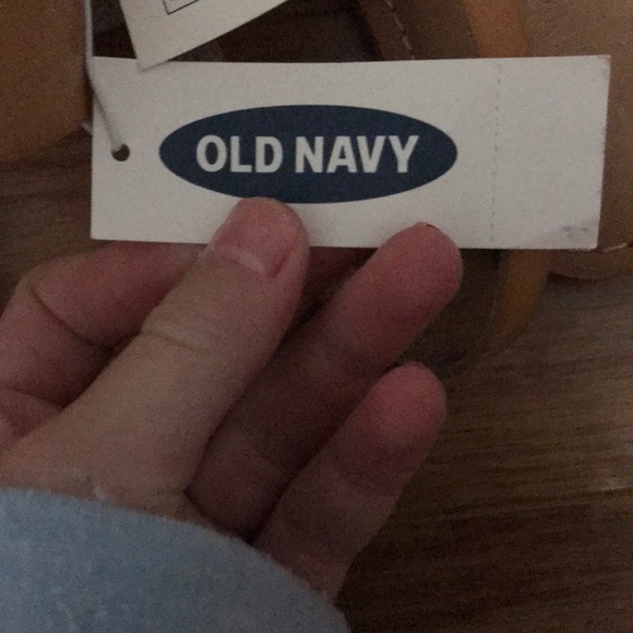 shoes - Picture 3 of 3